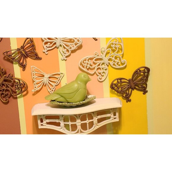 Vintage avacado dove candle - Picture 3 of 12